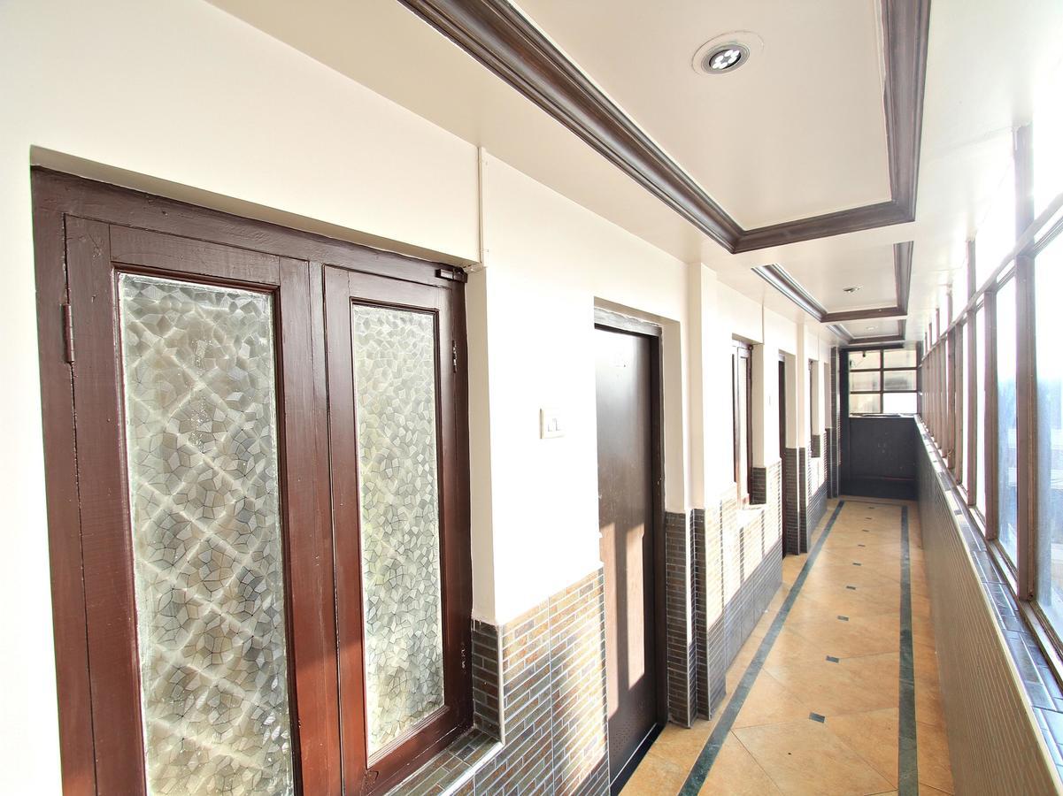 Hotel Pratham International Ooty Buitenkant foto