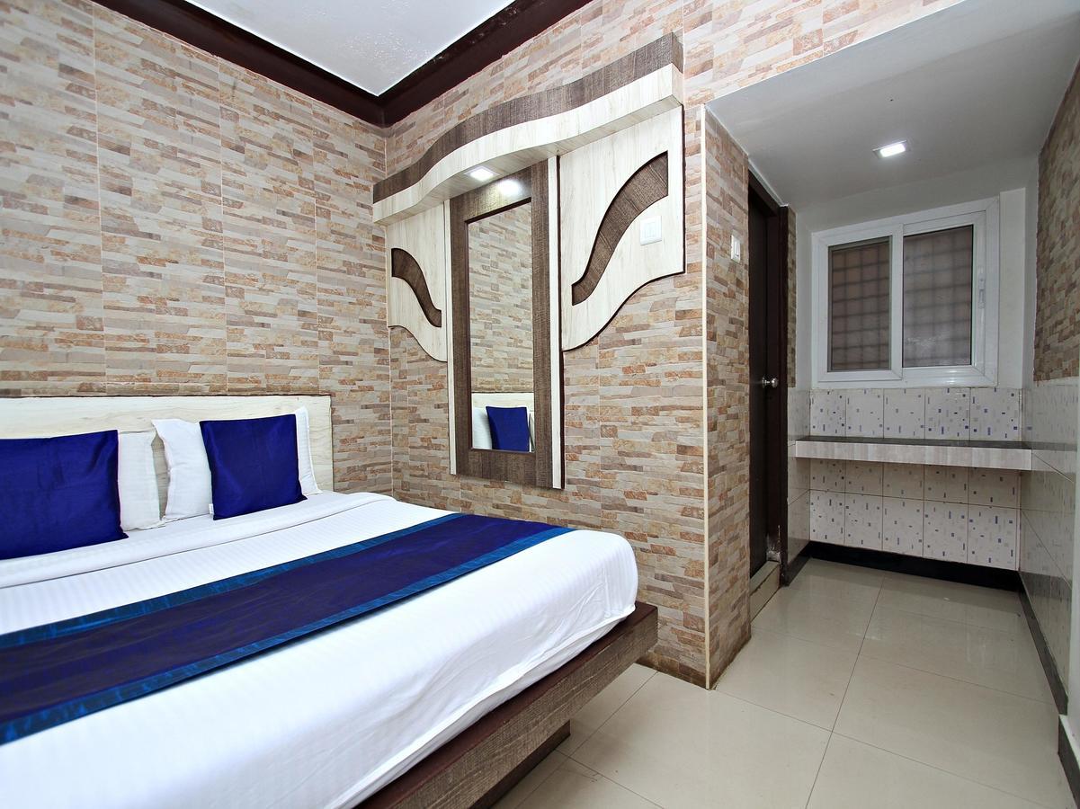 Hotel Pratham International Ooty Buitenkant foto